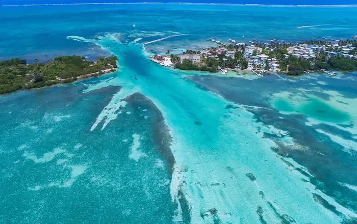 Caye Caulker Belize aerial (20688990128)