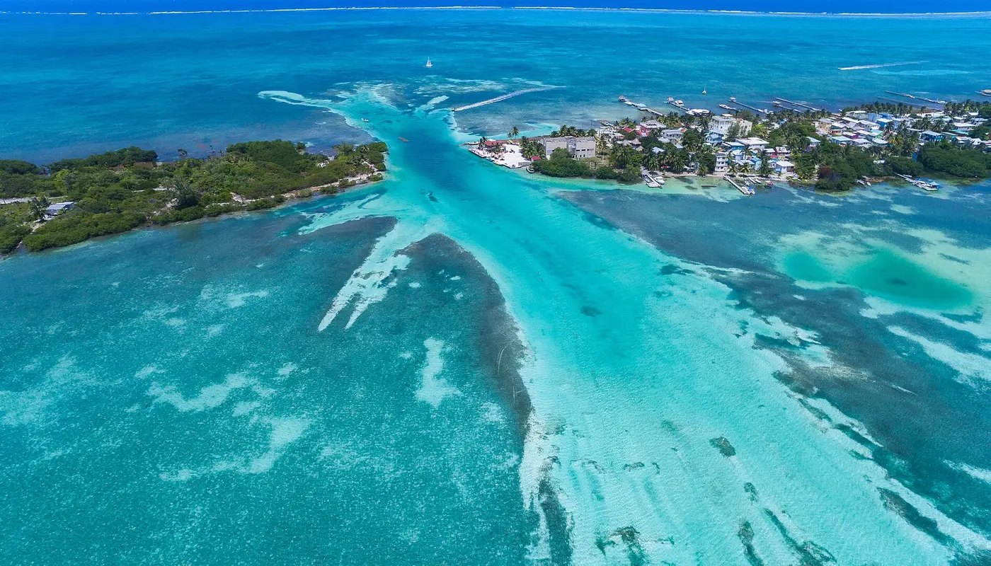 Caye Caulker Belize aerial (20688990128)