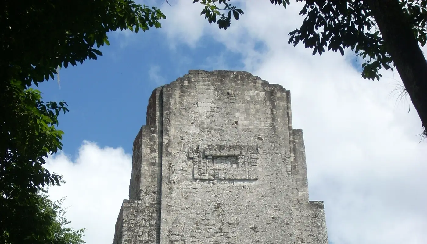 Tikal Temple III roof comb 1